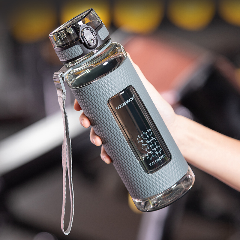 Sports Equipment Photos - Bình Nước Không Chứa BPA Công